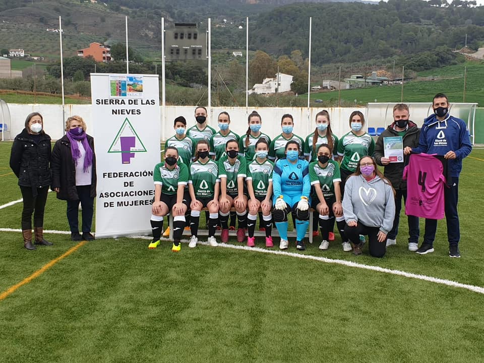equipo-femenino-union-deportiva-sierra-de-las-nieves